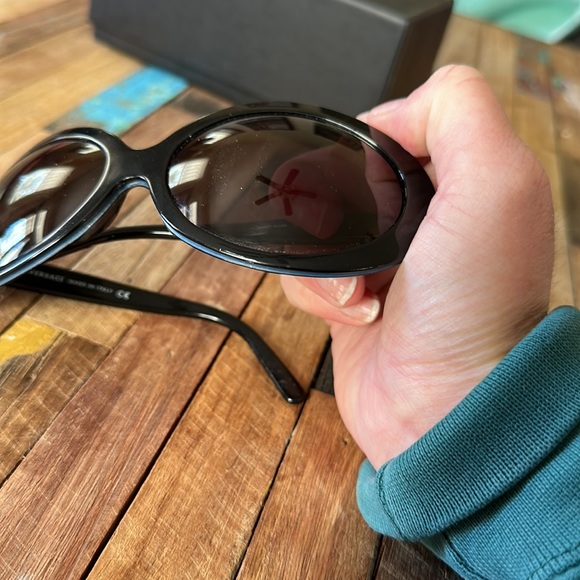 VERSACE Authentic Sunglasses - Picture 10 of 10